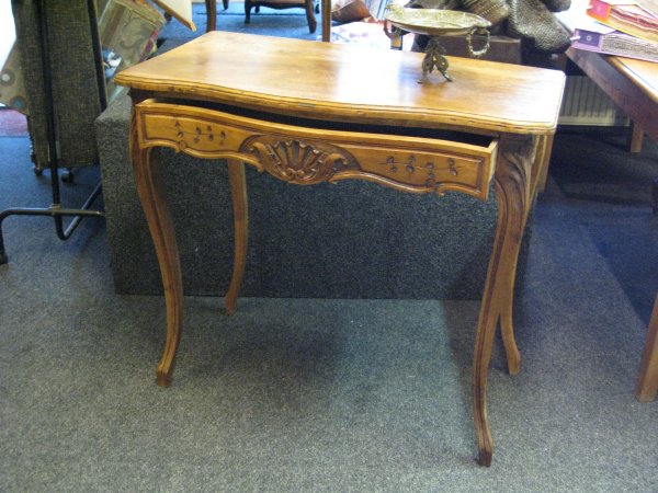 Louis Philippe sidetable